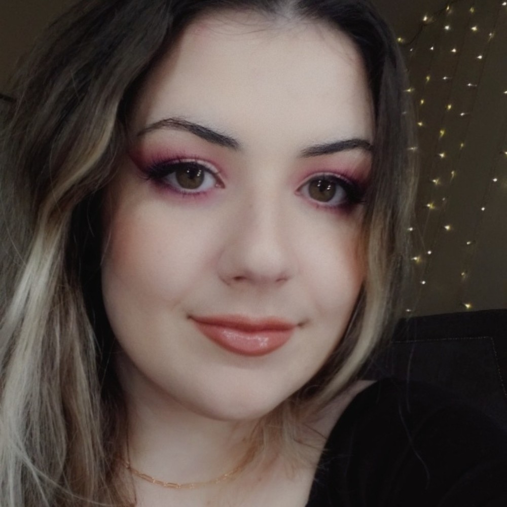 Meet your Posher, Aliya